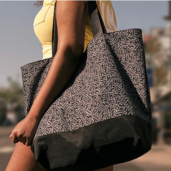 NWT Victoria’s Secret PINK Oversized Weekender Zip Top Tote Bag - Picture 1 of 6